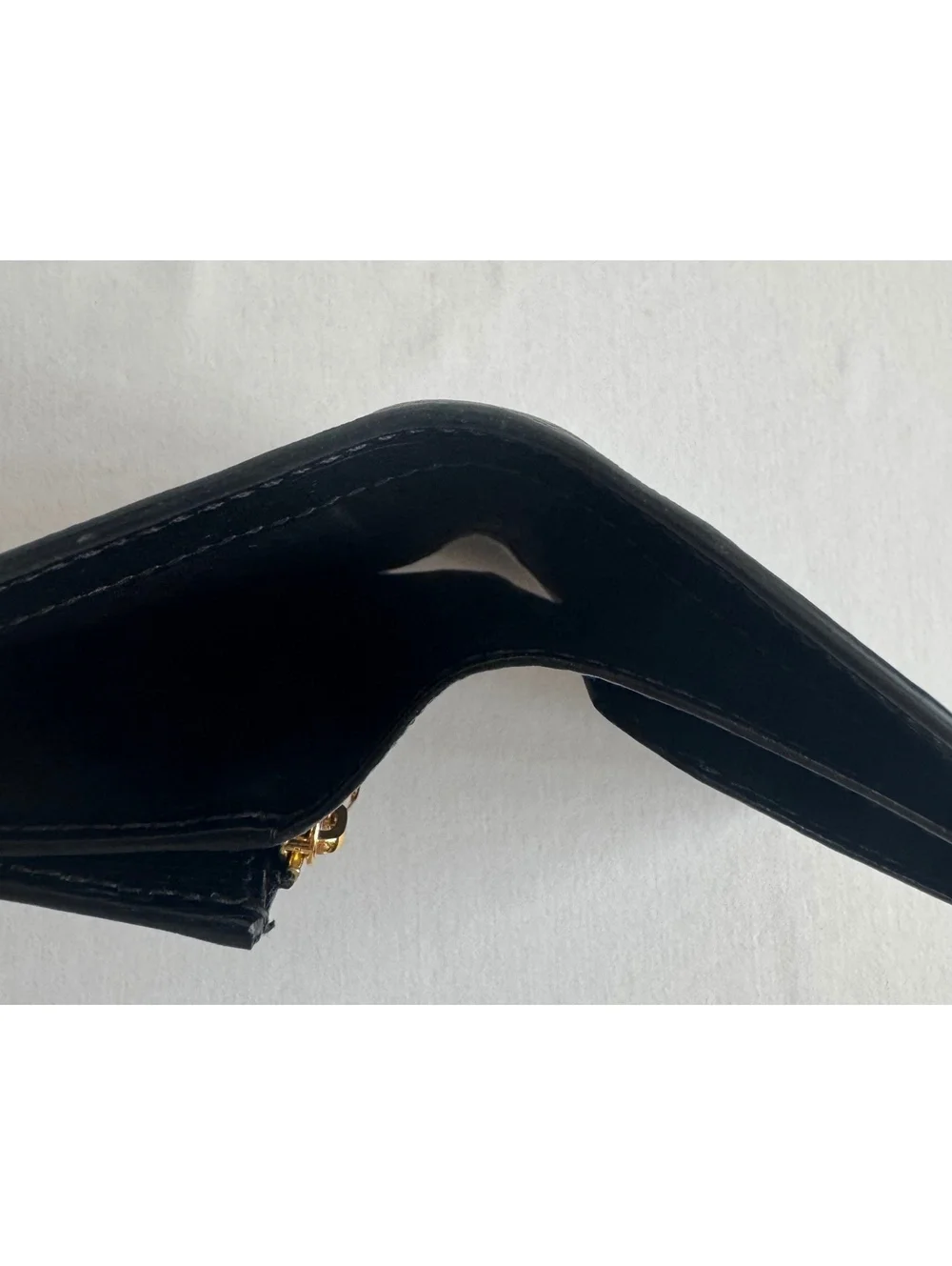 Gucci Black Leather Passport Cover Wallet Gold Logo Made in Italy